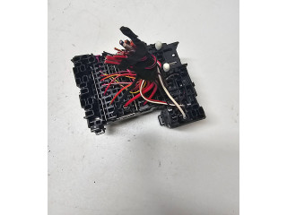 Блок предохранителей SK37XIR3 Skoda Octavia Mk3 (5E)