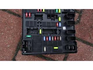 Блок предохранителей 284B67924R   Renault Scenic III -  Grand scenic III    