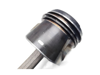 Поршень с шатуном D5204T2 D5204T2 Volvo V70