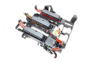 Блок предохранителей 80A971845, YWXAUBU90A   Audi Q5 SQ5    