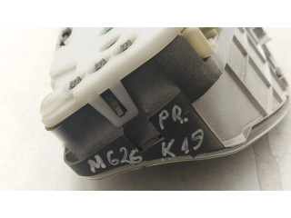 Панель приборов GE6WD Mazda 626