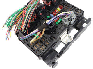 Блок предохранителей S118983004Q, BSML0400 Citroen C5