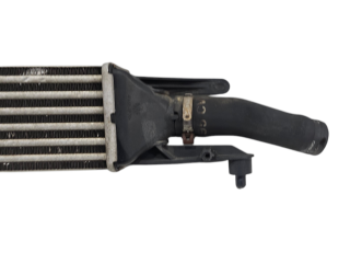 Интеркулер 51836369, 51836369 Alfa Romeo Mito