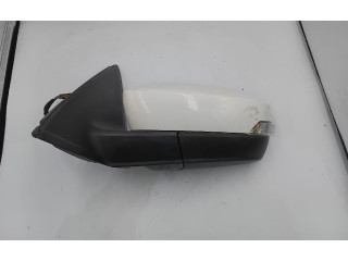 Зеркало электрическое Skoda Fabia Mk3 (NJ) 2015 - 2021 года