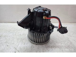 Вентилятор печки    8T0820521F, X5490006   Audi Q5 SQ5