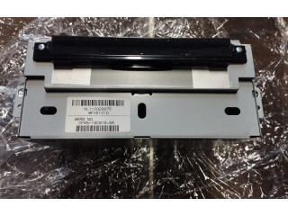 Радио/ проигрыватель CD/DVD / навигация