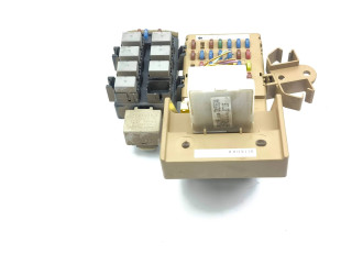 Блок предохранителей 82201FG010, 809561   Subaru Forester SH    