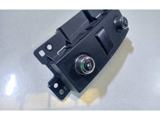 Модуль блока управления кондиционером    Infiniti FX