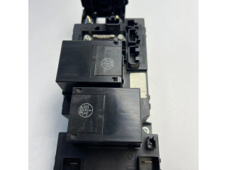 Pojistková skříňka 71405036 Lexus GS 300 350 430 450H 2007