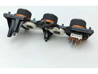 Модуль блока управления кондиционером 34030162, E07010801 Microcar M.GO