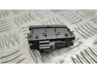 Включатель центрального замка