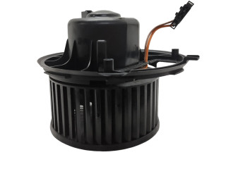 Блок предохранителей  3C1820015Q, CZ0160600868   Volkswagen PASSAT B7    