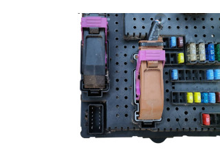 Блок предохранителей 30728512, 28017881   Volvo XC90    