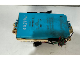 Pojistková skříňka MR445951 Mitsubishi Pajero 2001