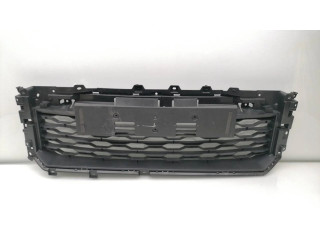 Передняя решётка Mitsubishi L200 2006-2014 года 6402A534