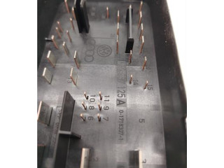 Блок предохранителей  1K0937125A, 1K0937125A   Skoda Octavia Mk2 (1Z)    