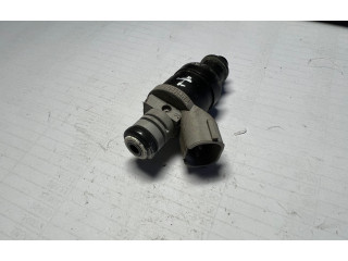 Форсунка MR988977 Mitsubishi Colt CZ3