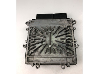 Блок управления двигателем Блок управления 31272462AA, 0281012765   Volvo V70