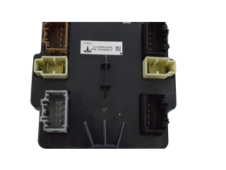 Turbodmychadlo Блок управления дверью 106205600D Tesla Model X L2S