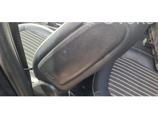 Подушка безопасности в сиденье Renault Twingo III