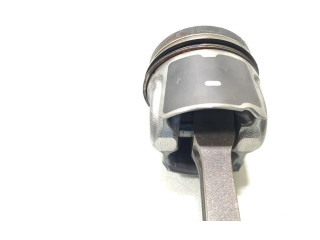  Поршень с шатуном  RFGK2Q6205BA, YMR6  Ford Transit Custom  