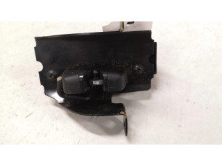 Замок заднего стекла