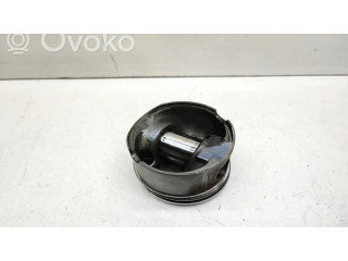 Píst 0840C   BMW 5 E60 E61  pro naftový motor 2.0 M47D20 