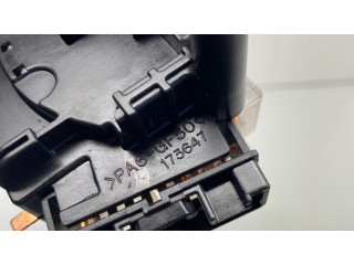 Ручка стеклоочистителей 173647, 173680 Daihatsu Terios