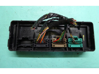 Блок управления 13582897   Chevrolet Cruze