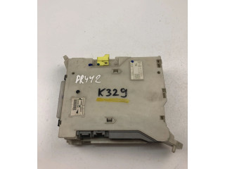 Pojistková skříňka 8273030632 Lexus GS 300 350 430 450H 2009