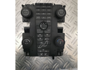 Блок управления климат-контролем 8697670, 04K20T   Volvo V50