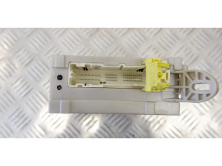 Блок предохранителей 8273050490   Lexus LS 460 - 600H    