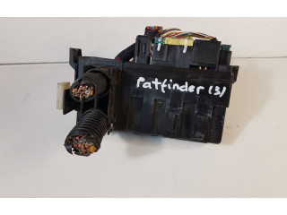 Блок предохранителей 63564138 Nissan Pathfinder R51