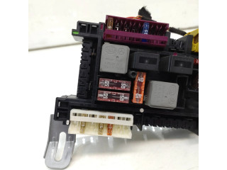 Pojistková skříňka 016706581, A0025422619 Mercedes-Benz E W212 2010