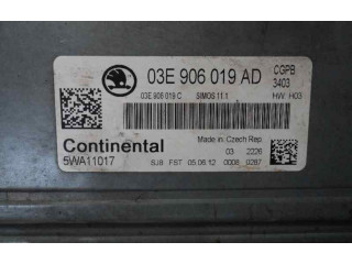 Блок управления двигателем ECU 03E906019AD Skoda Fabia Mk2 (5J)