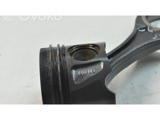 Píst 6423882 Mercedes-Benz S W222 pro naftový motor 3.0 OM 642.861