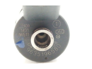 Форсунка 0445110008 Citroen Berlingo 9HT