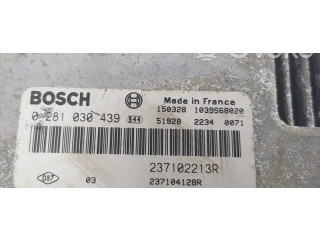 Блок управления двигателя 237102213R Dacia Dokker