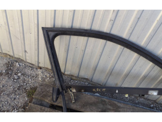 Передняя рамка дверного стекла Audi A4 S4 B6 8E 8H