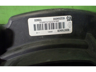 Вентилятор радиатора     8200748439    Renault Clio III 