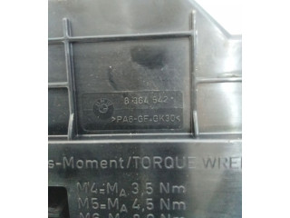 Блок предохранителей  8364542   BMW X3 E83    