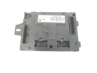 Блок комфорта 284B15146R Dacia Lodgy