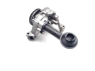 Масляный насос  CAYC 03L115105C  Audi A3 S3 A3 Sportback 8P 