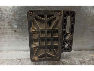 Блок предохранителей MB306591 Mitsubishi L200