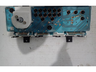 Панель приборов Renault Clio I