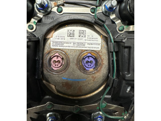 Подушка безопасности водителя 84000092, 13393369 Chevrolet Camaro