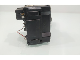 Ручка стеклоочистителей E1109569 Dacia Logan I