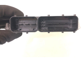 Блок управления двигателя Skoda Octavia Mk3 (5E)