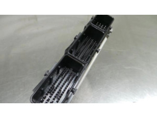 Блок управления двигателя 0281018941   Dacia Lodgy