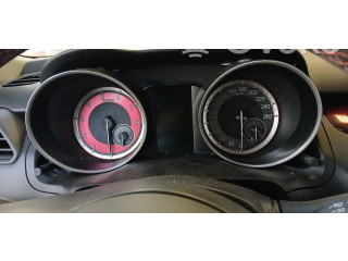 Přístrojová deska Suzuki Swift III 2020